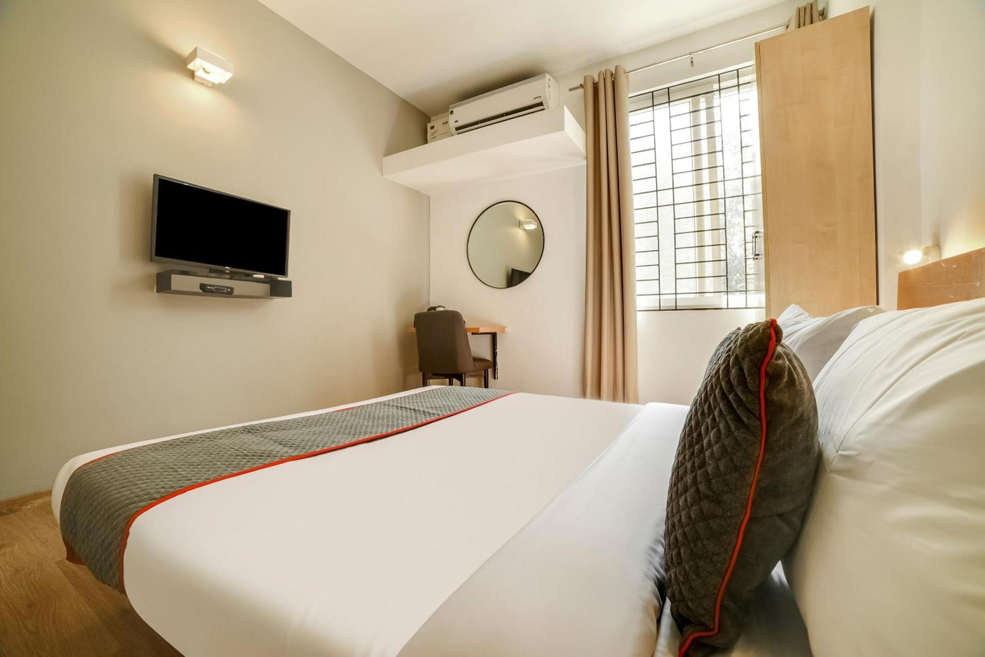 Townhouse Sarvar Hospitality Near Ascendas Park Square Mall Bengaluru Kültér fotó