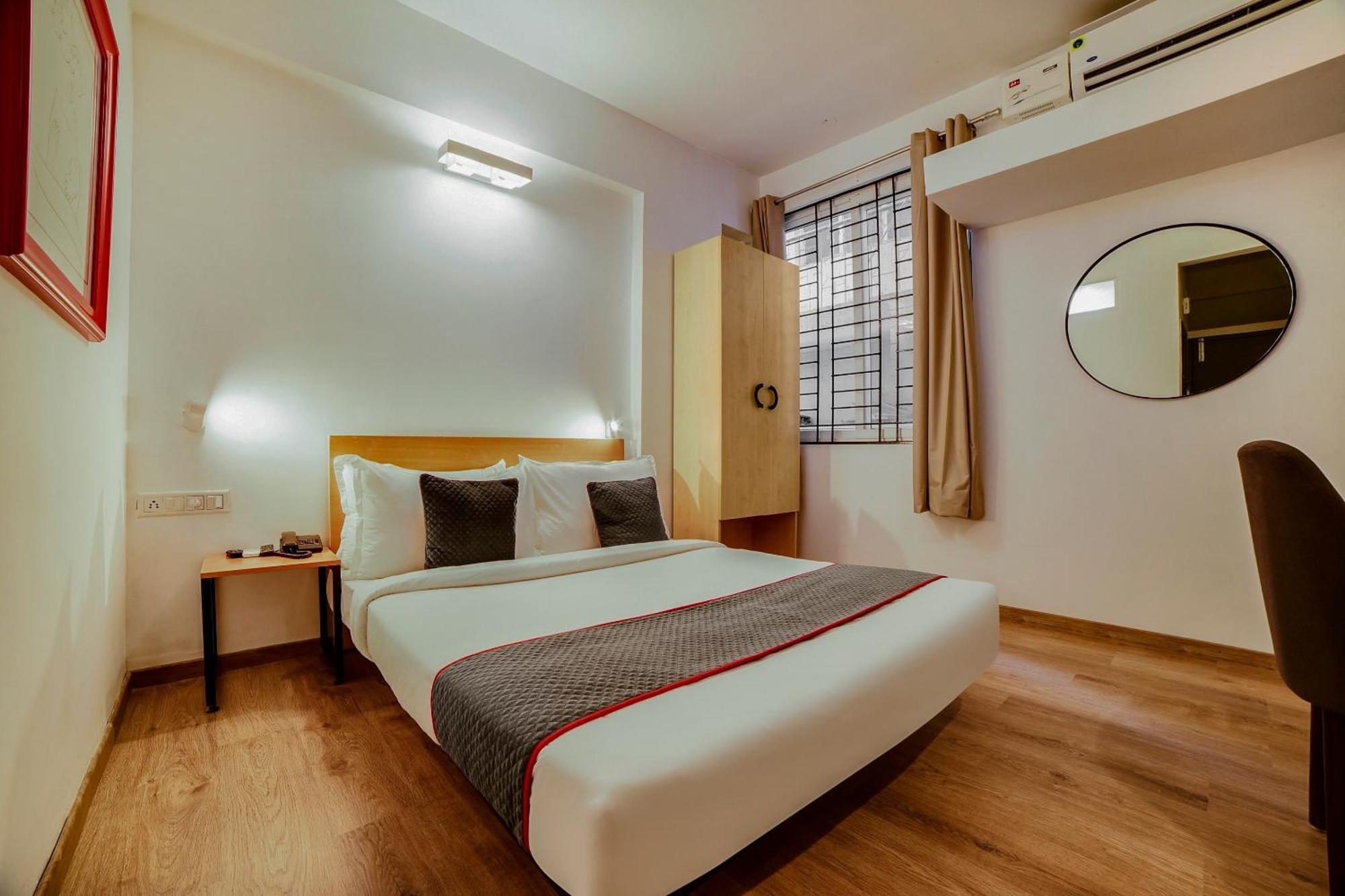 Townhouse Sarvar Hospitality Near Ascendas Park Square Mall Bengaluru Kültér fotó