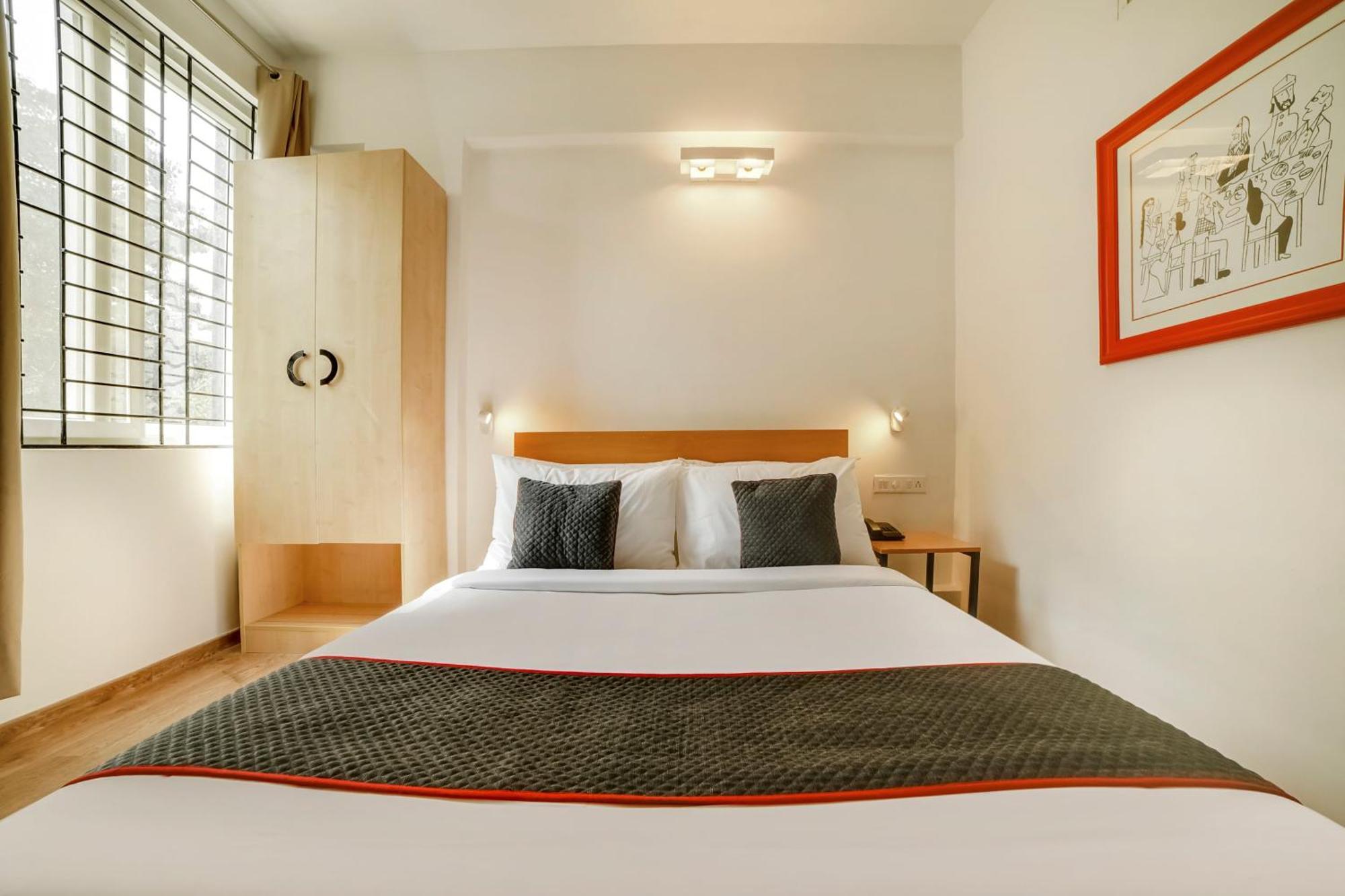 Townhouse Sarvar Hospitality Near Ascendas Park Square Mall Bengaluru Kültér fotó