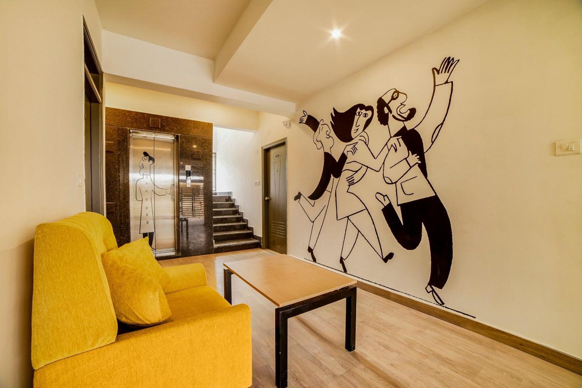 Townhouse Sarvar Hospitality Near Ascendas Park Square Mall Bengaluru Kültér fotó